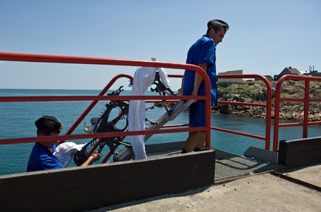 Зміїний - з корабля на бал